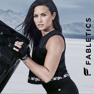 Demi lovato fabletics cropped workout tank